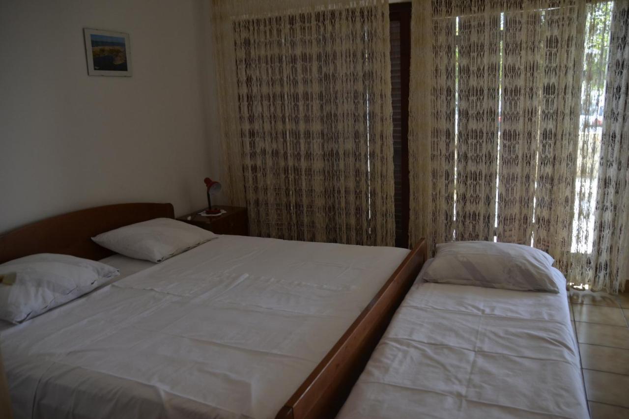 Zubovići Apartments By The Sea Kustici, Pag - 6335 מראה חיצוני תמונה