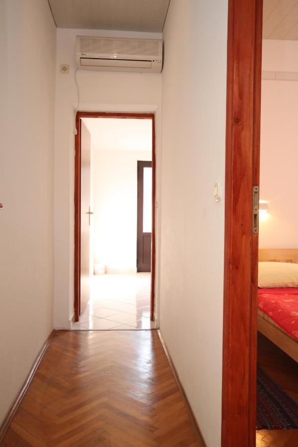 Zubovići Apartments By The Sea Kustici, Pag - 6335 מראה חיצוני תמונה
