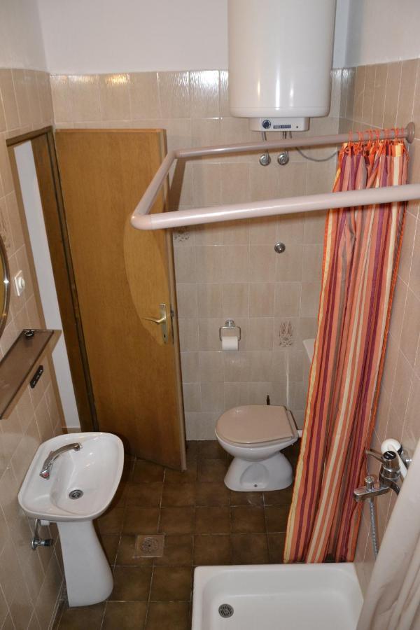 Zubovići Apartments By The Sea Kustici, Pag - 6335 מראה חיצוני תמונה
